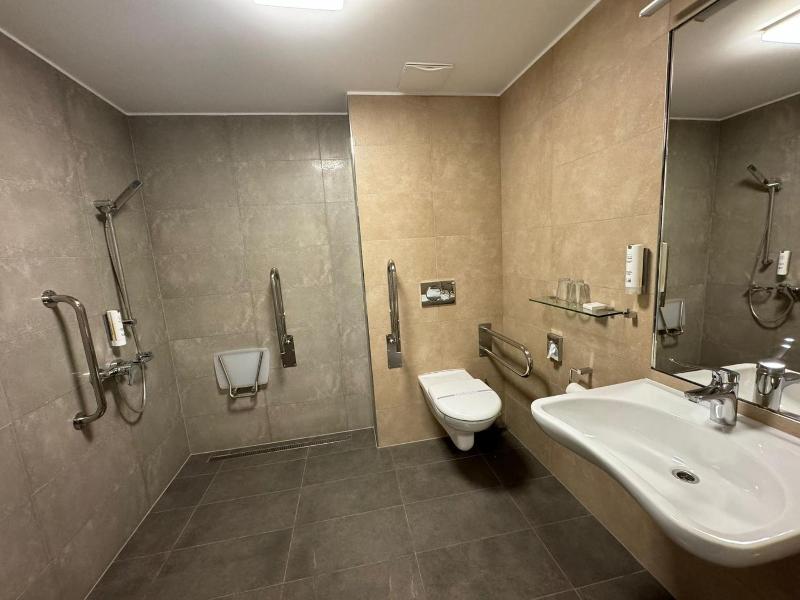 Hotel Grand image