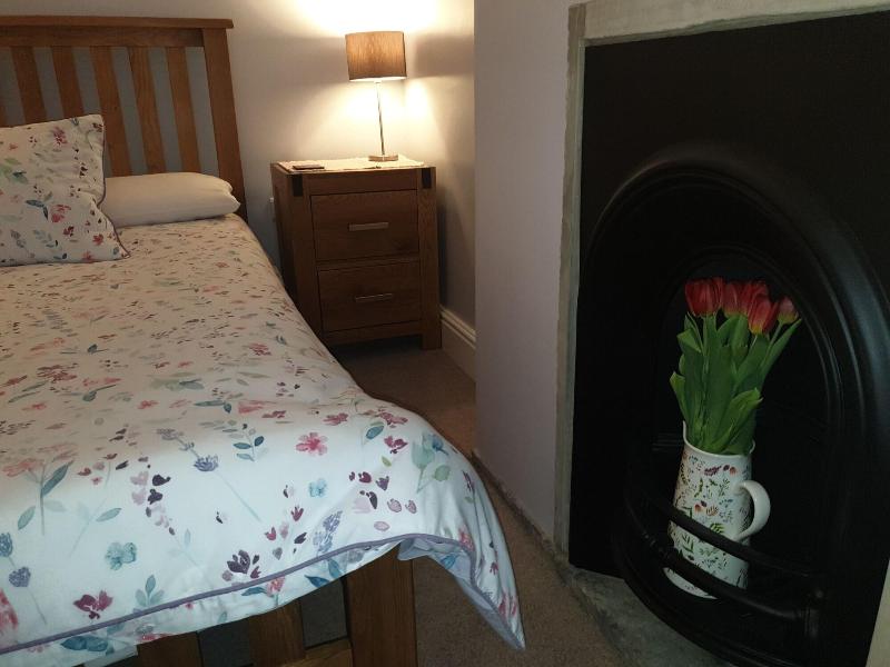 Lyndene image