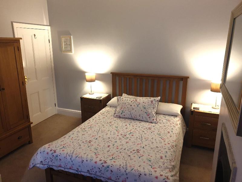 Lyndene image