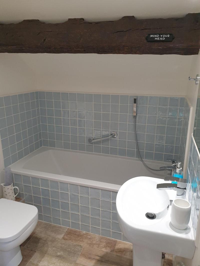 Lyndene image