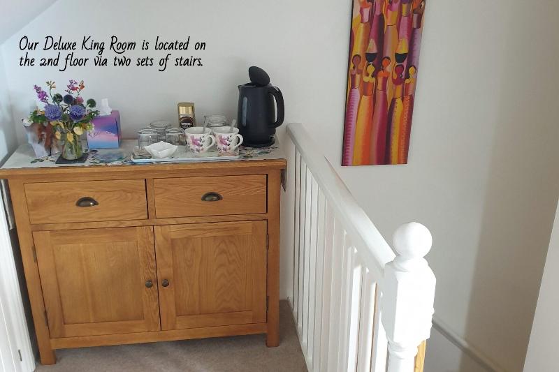 Lyndene image