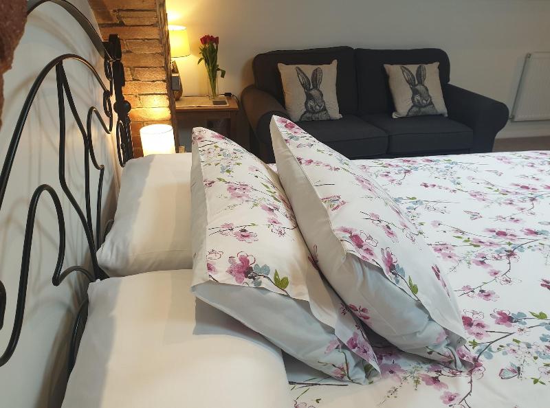 Lyndene image
