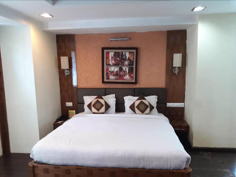 Hotel Raj Residency image