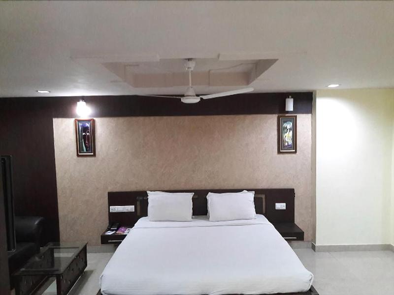 Hotel Raj Residency image