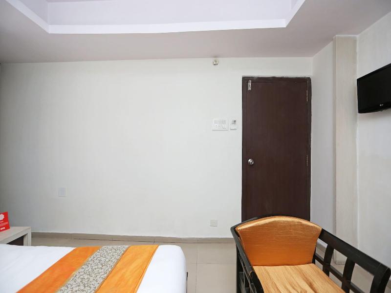 4312 Hotel Park Street image