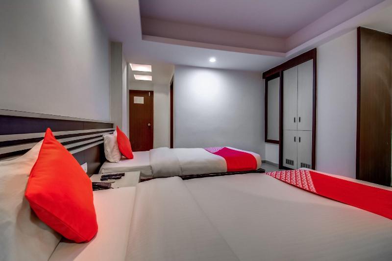 4312 Hotel Park Street image