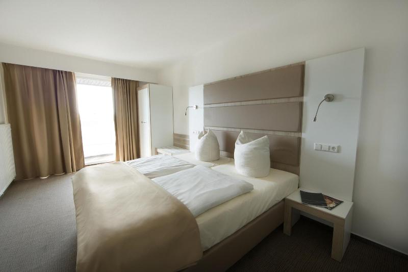 Confour Hotel image