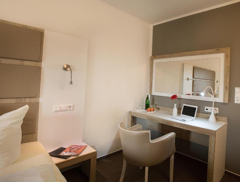 Confour Hotel image