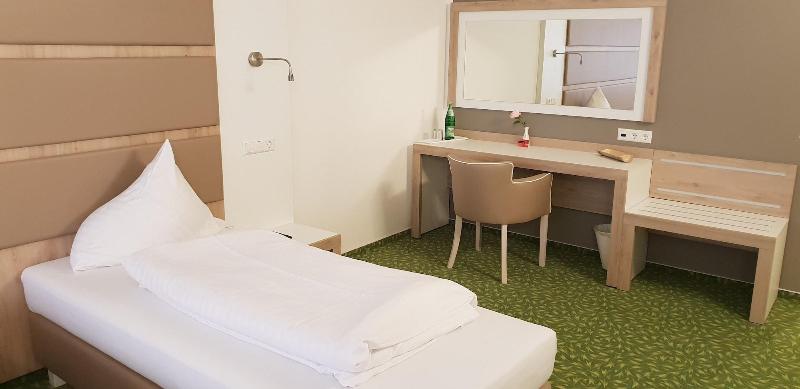 Confour Hotel image