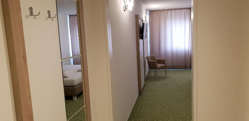 Confour Hotel image