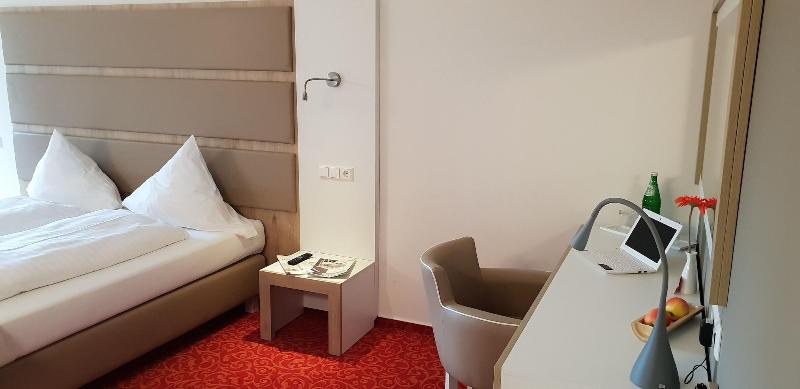 Confour Hotel image