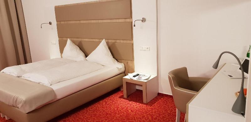 Confour Hotel image