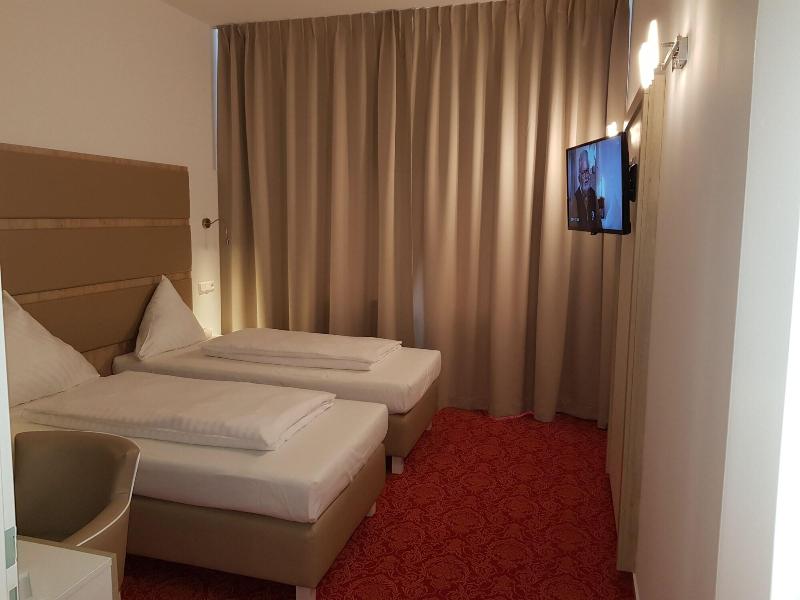 Confour Hotel image