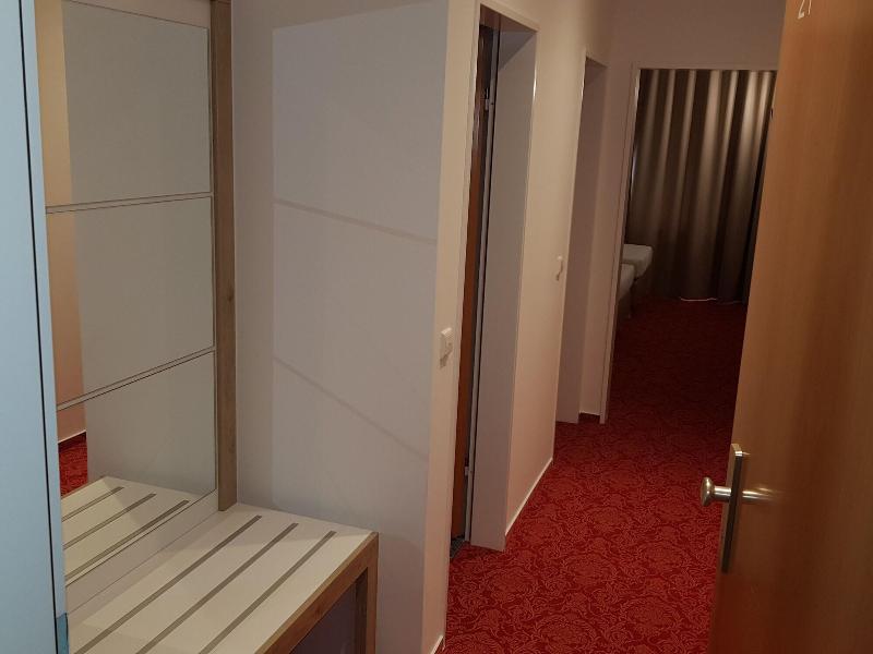 Confour Hotel image