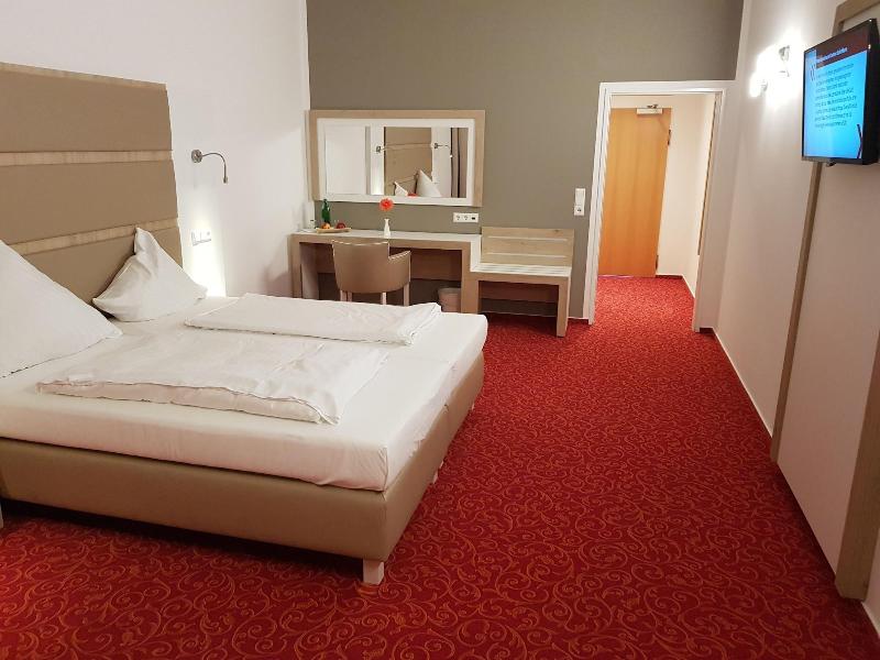 Confour Hotel image
