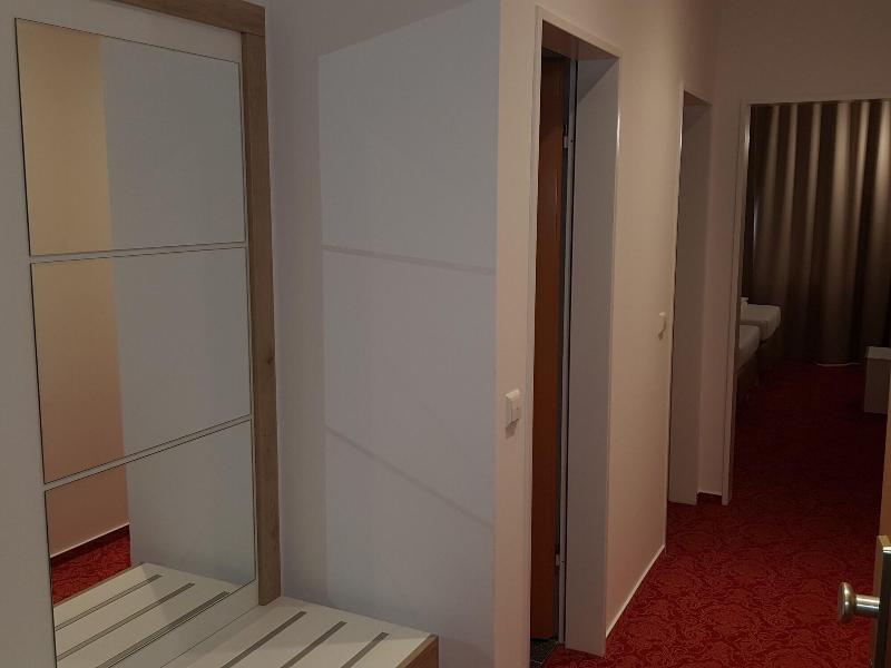Confour Hotel image
