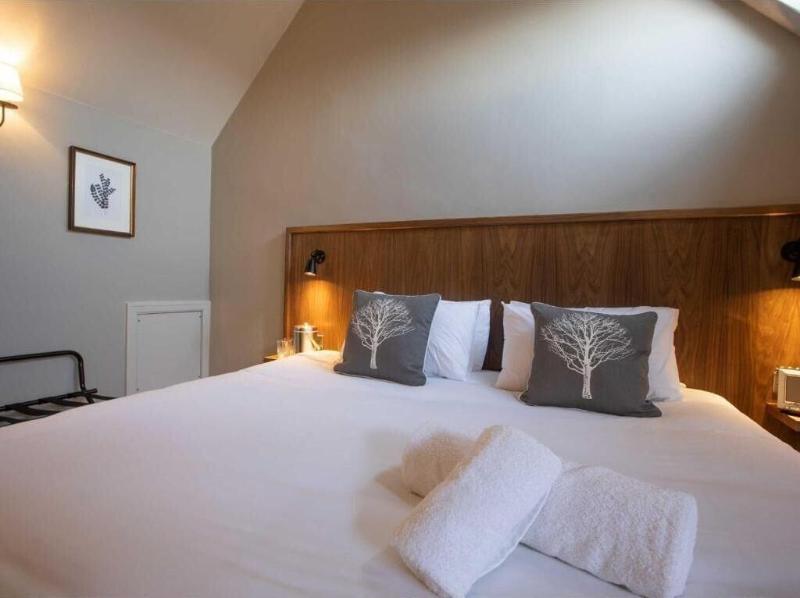 The Cross Keys image