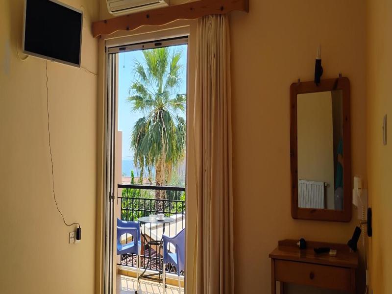 Hotel Galaxias image