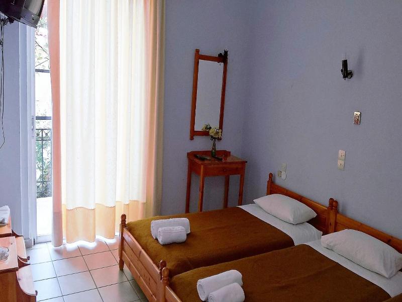 Hotel Galaxias image