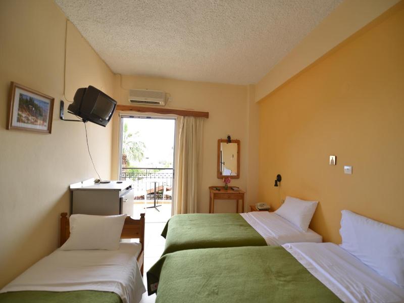 Hotel Galaxias image