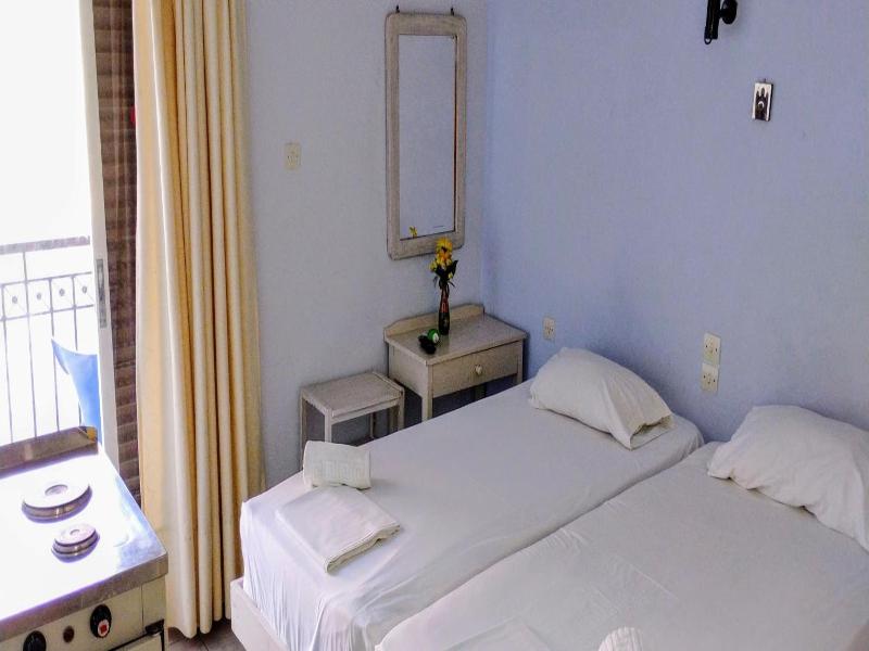 Hotel Galaxias image