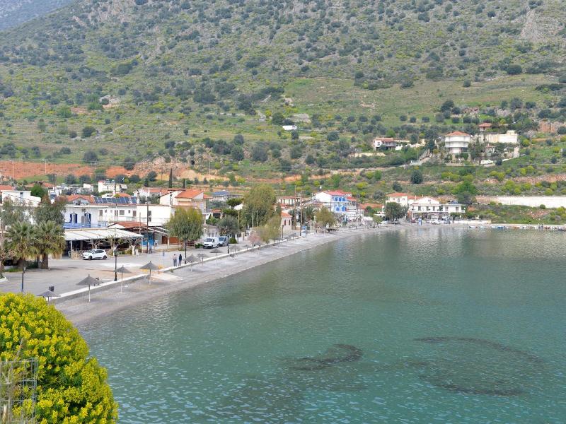 Hotel Galaxias image