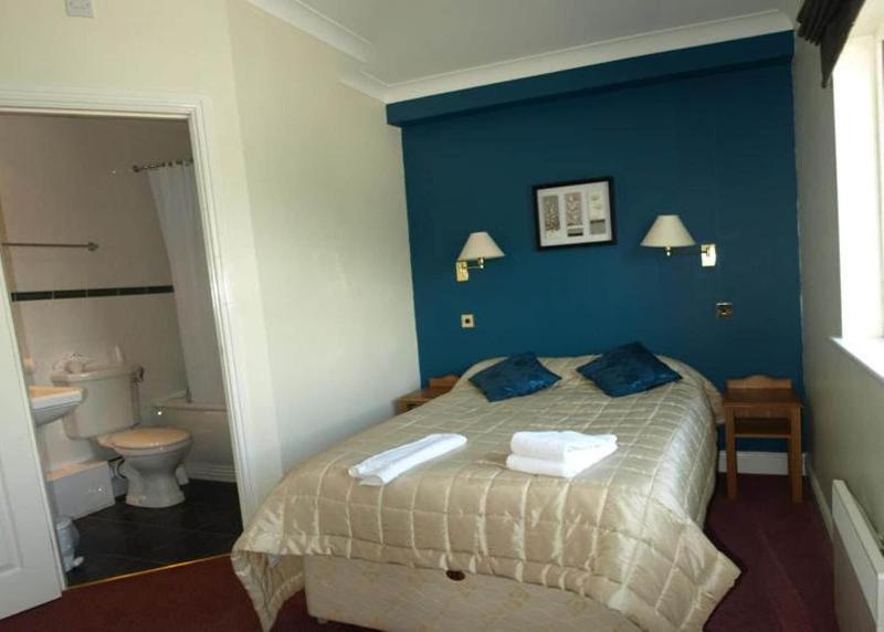 Bailey Ground Hotel image