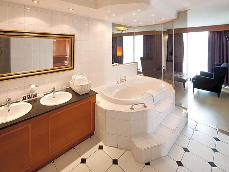 Van der Valk Hotel Nazareth-Gent image