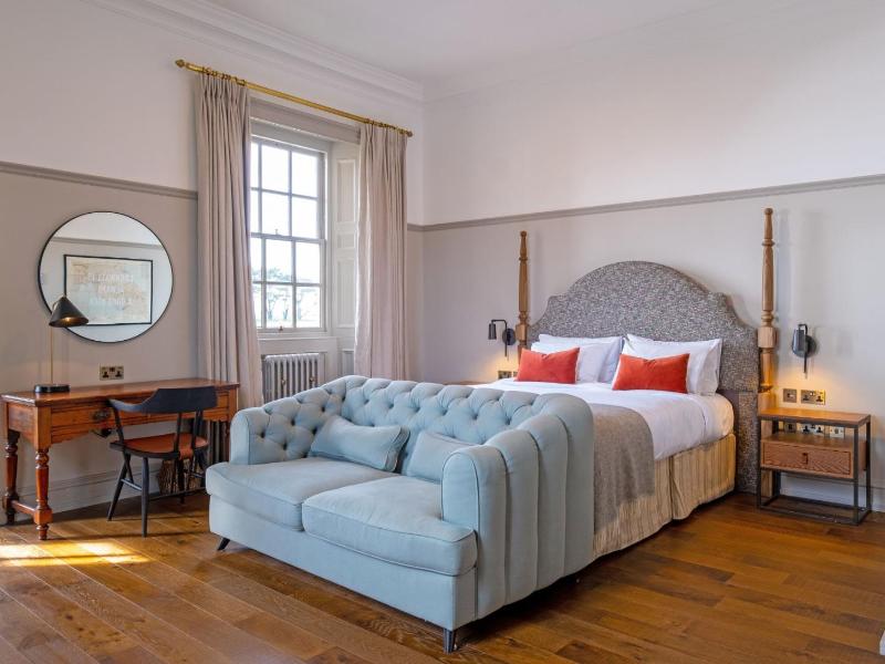 Fowey Hall image