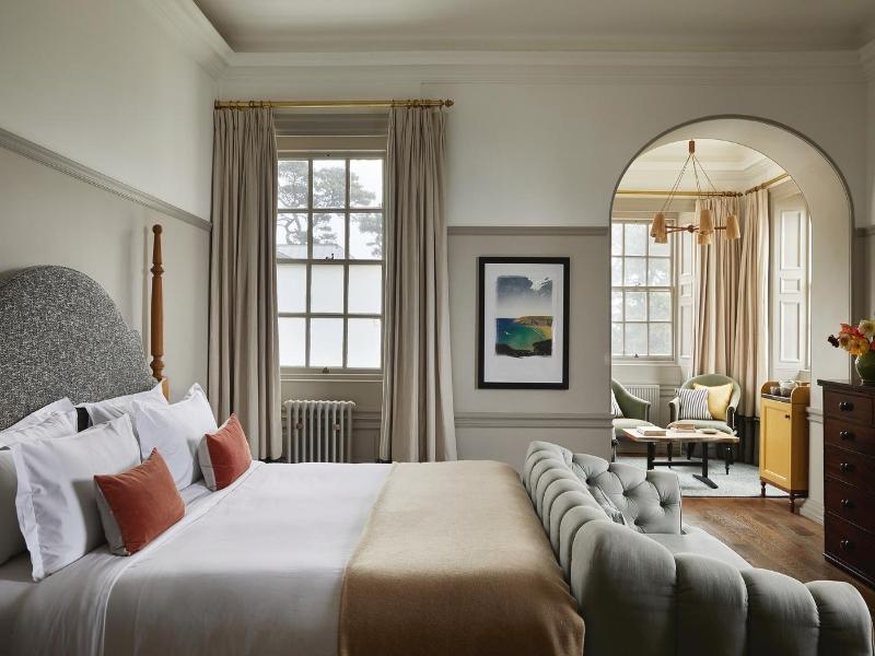 Fowey Hall image