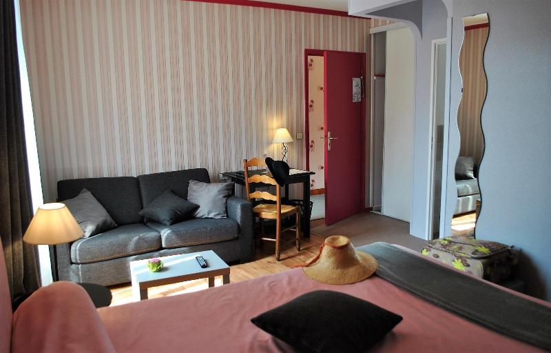 Auberge Du Porche image