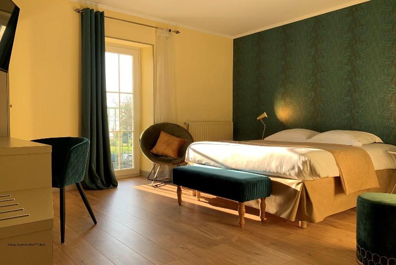 Auberge Du Porche image