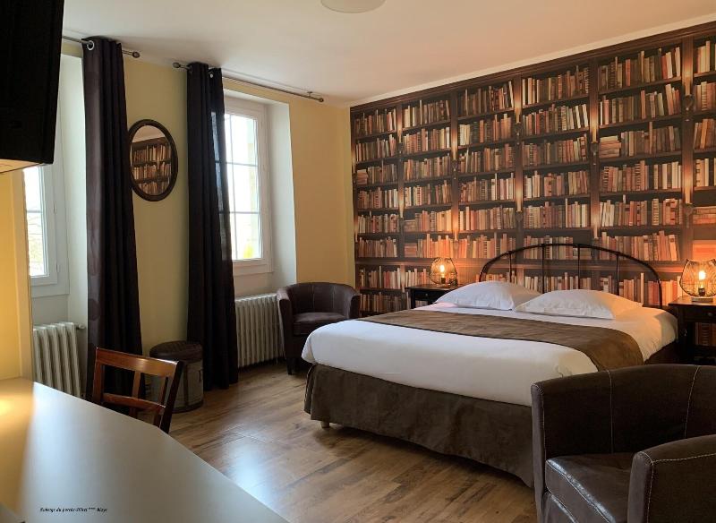 Auberge Du Porche image