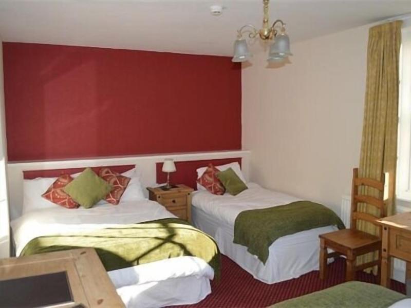 Kings Arms image