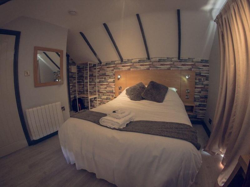 Twenty Hotel & Bar image