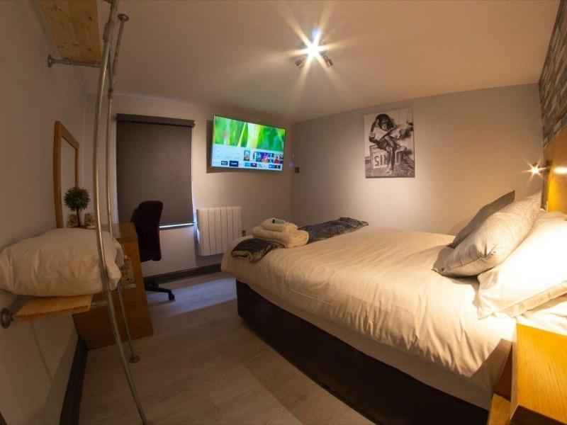 Twenty Hotel & Bar image