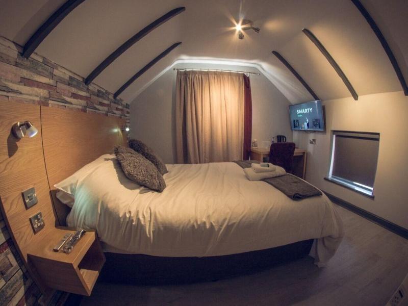 Twenty Hotel & Bar image