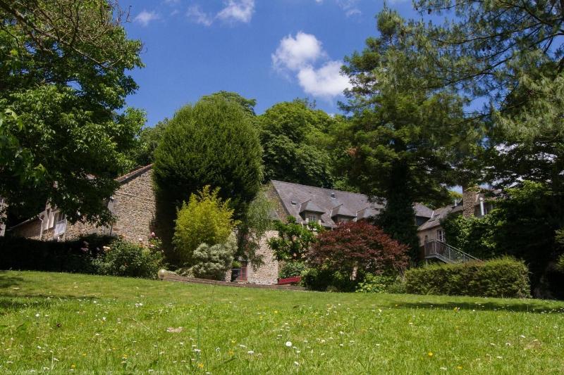 Hotel Du Chateau image