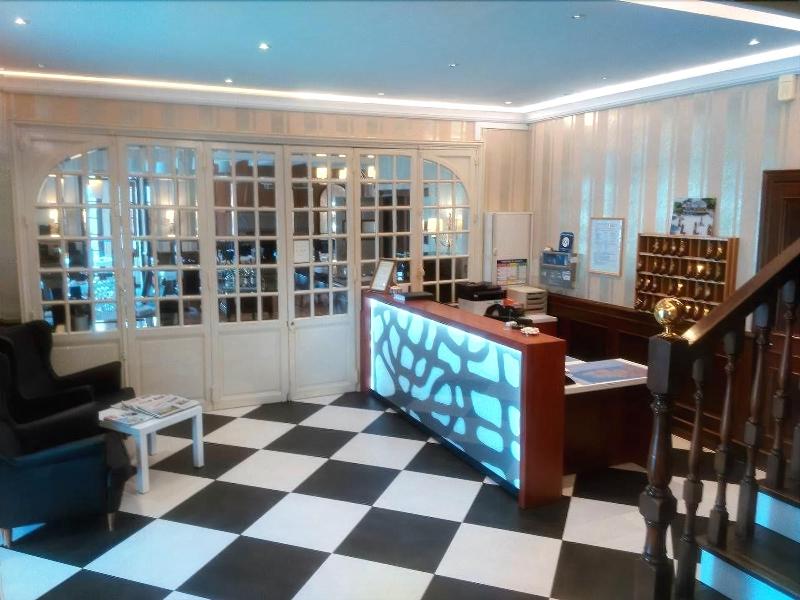 Hotel Du Chateau image