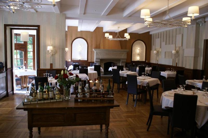 Hotel Du Chateau image