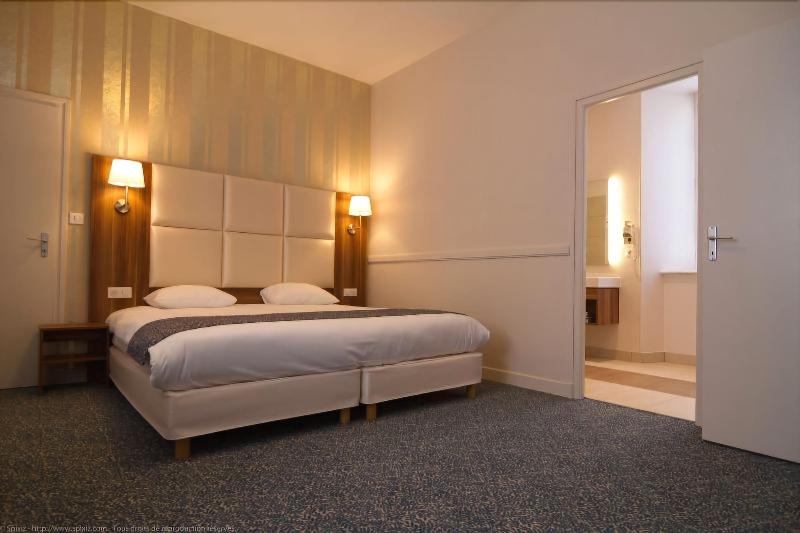 Hotel Du Chateau image