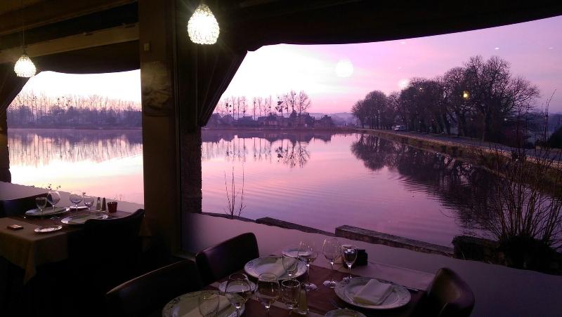 Hôtel du Lac image