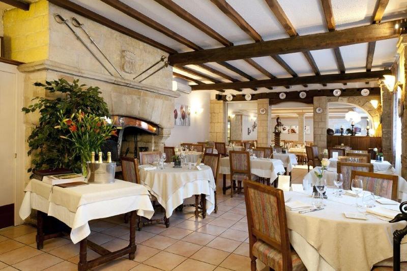 Logis Hôtel le Cheval Rouge image