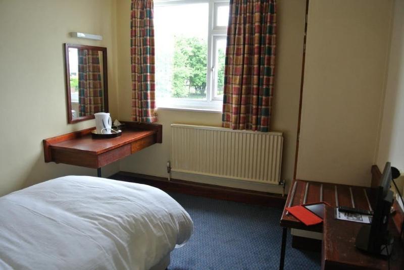 Pelham Hotel image