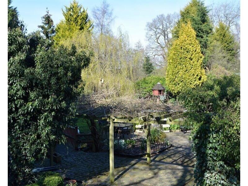 Laburnum Cottage Guest House image