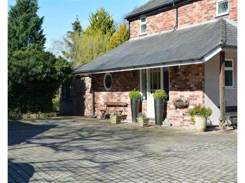 Laburnum Cottage Guest House image