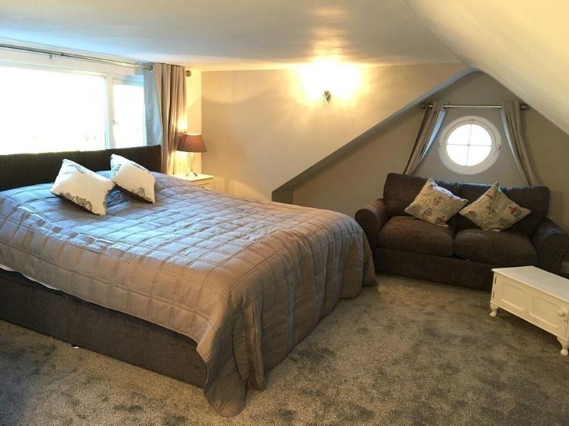 Laburnum Cottage Guest House image