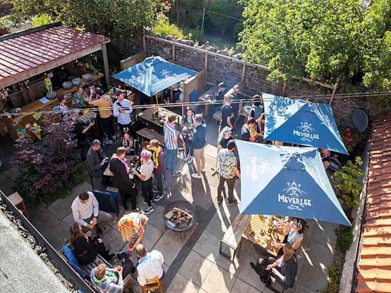 The Crown & Kitchen image
