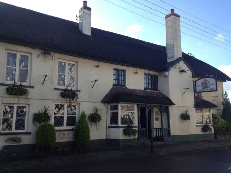 Kings Arms Inn image