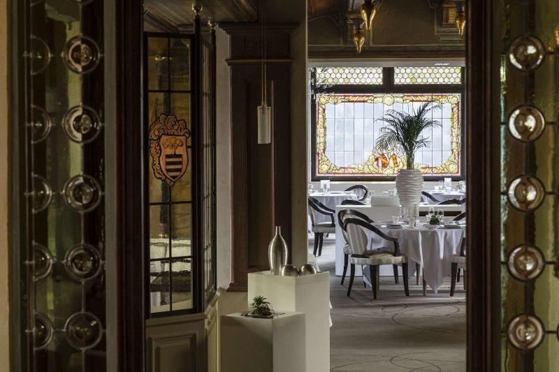 Hotel Restaurant Spa Cheval Blanc Lembach image